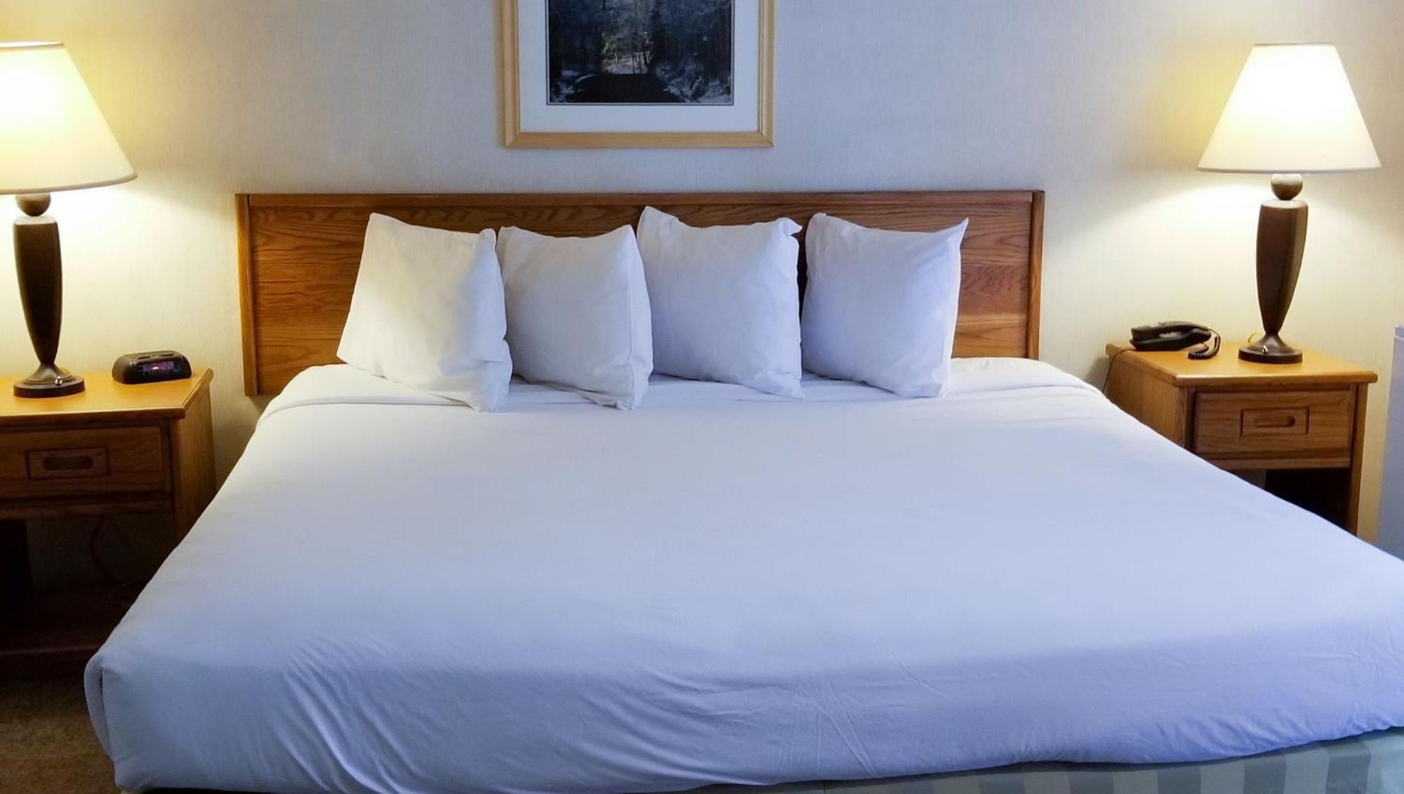 Magnuson Hotel Ely Ngoại thất bức ảnh